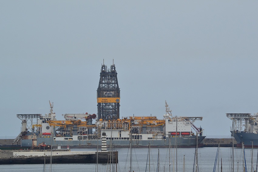 oil market drops 30% this week