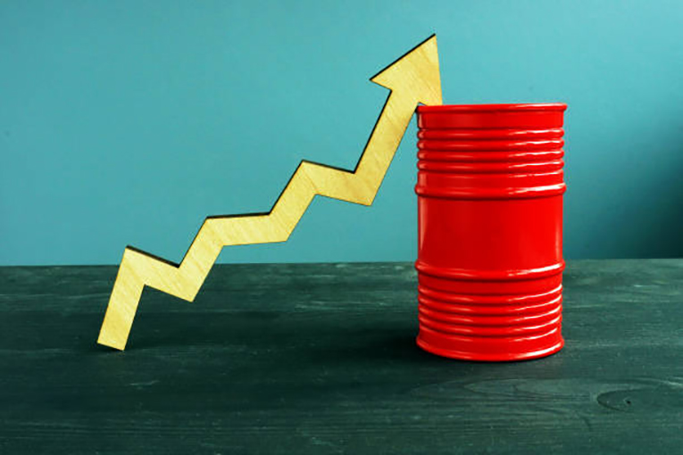U.S. crude A-Robust-Recovery-Light-Crude-Oil-Settles-Above-70-a-Barrel.jpg